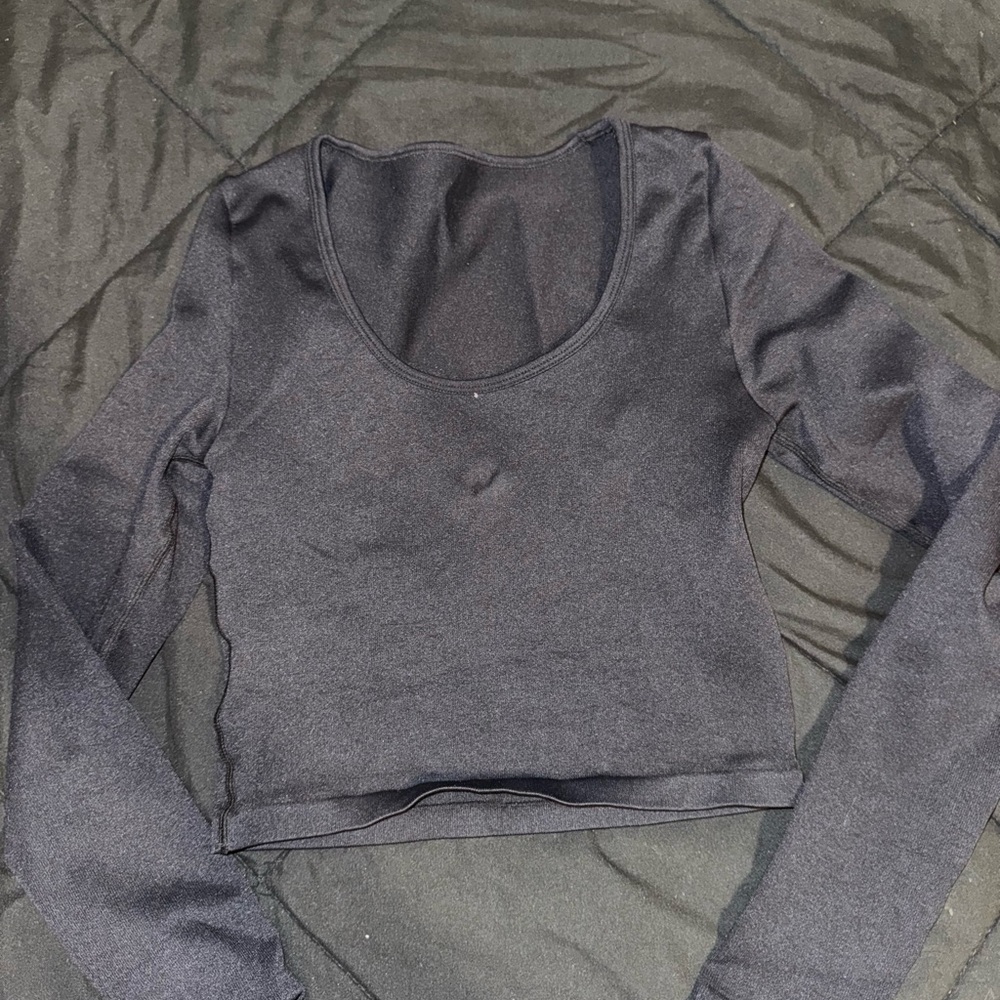 Women's Black Long Sleeve Top